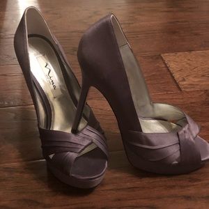 Nina New York 4” heels in Charcoal. Worn once